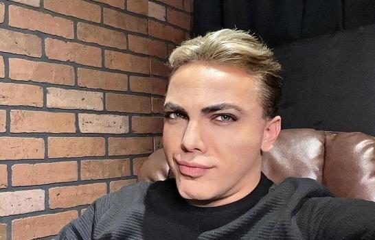 La imagen que publicó Cristian Castro donde luce irreconocible