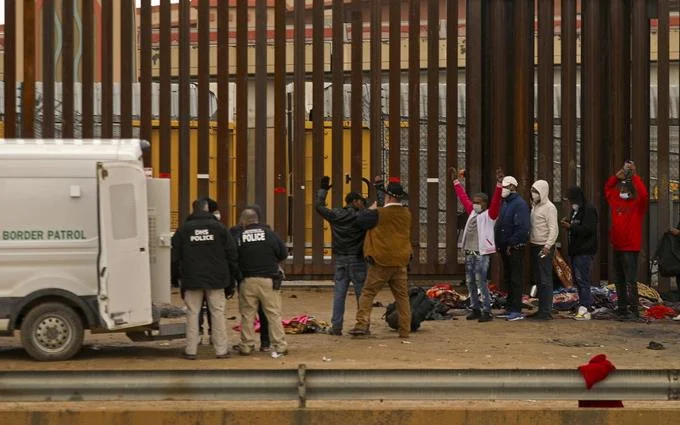 ¿Se acabó la vuelta por México a EEUU? Expulsarán migrantes tan pronto lleguen a la frontera.