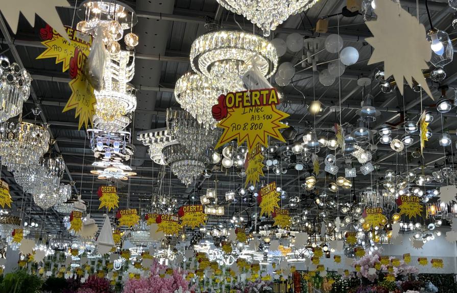 Empresarios exigen a las autoridades dominicanas fiscalizar más a los comercios chinos