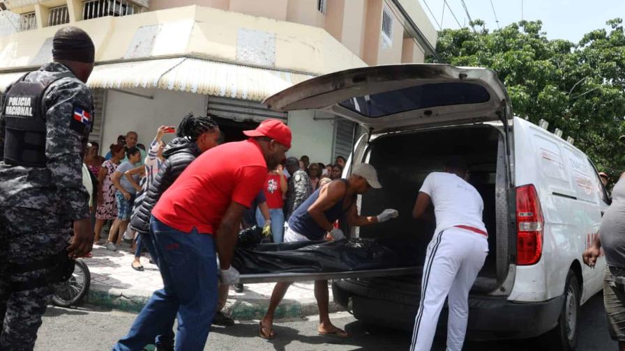 Hombre mata expareja y se lanza del puente de la 17 durante persecución