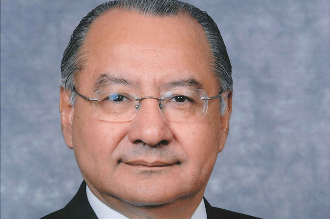 FBI arresta en Miami a exembajador de EEUU, lo acusan de ser espía del régimen cubano.